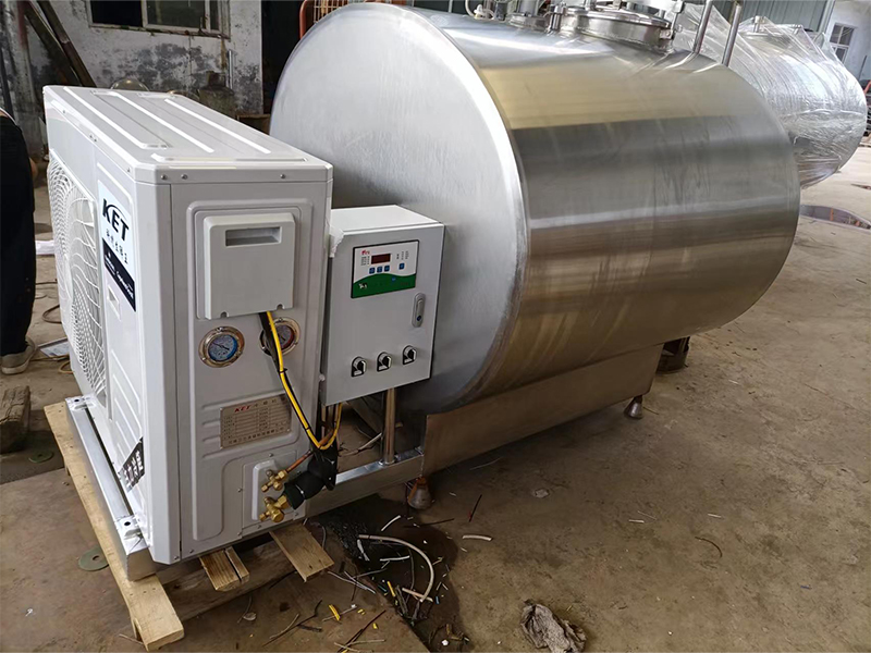 新乡直冷式奶罐